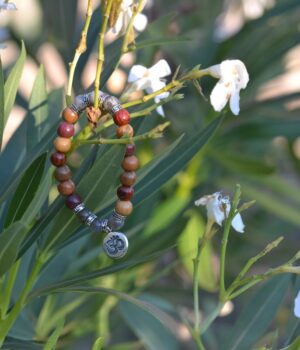 Alternative view of Bracelet méditation bois et labradorite Janny