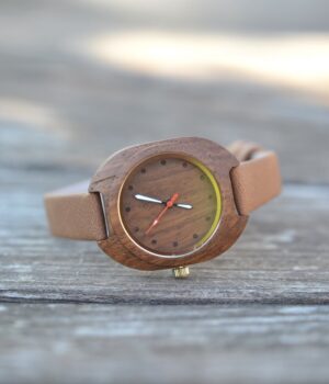 Montre femme noyer cuir marron Victoria