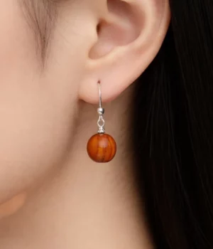 Alternative view of Boucles d'oreilles acajou Jennifer