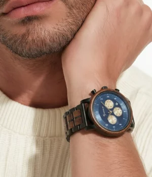 Alternative view of Montre bois noyer homme chronographe Nomadis