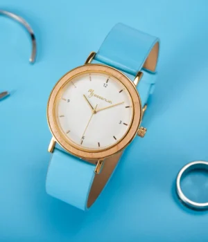 Montre femme noyer métal et cuir bleu Cyntia
